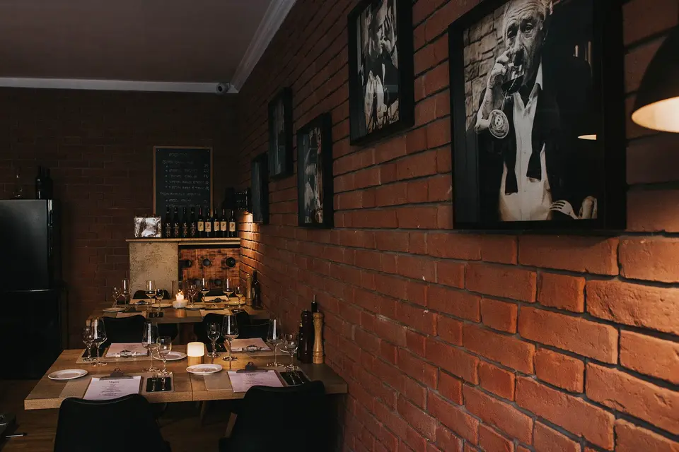 Stolik dla dwojga w Restauracji Emilio Szczecin — kameralna atmosfera